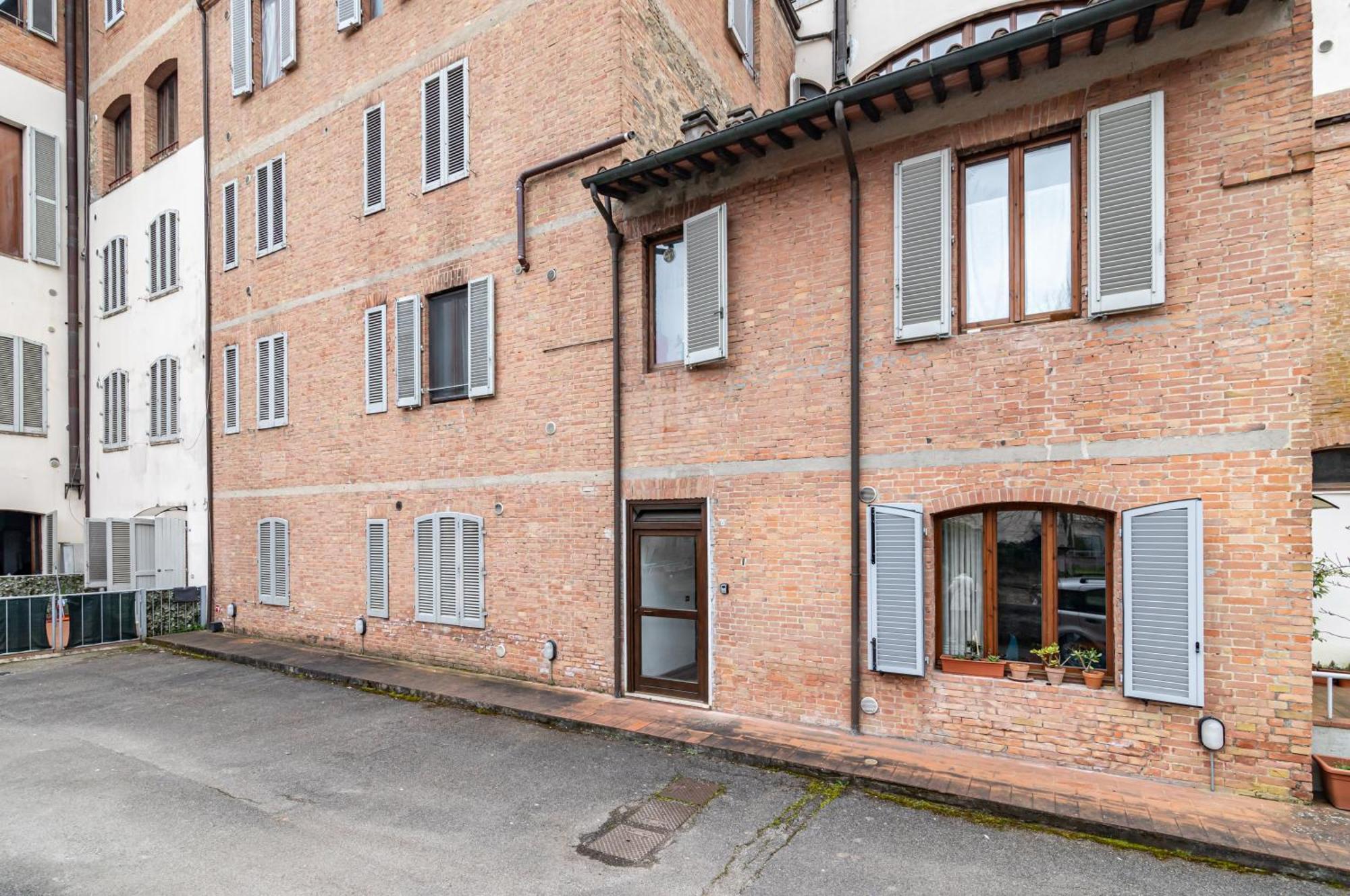 Into The Blu Apartment With Private Parking! Siena Zewnętrze zdjęcie
