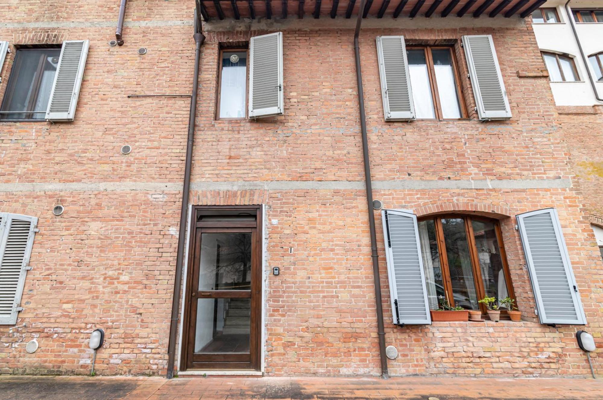 Into The Blu Apartment With Private Parking! Siena Zewnętrze zdjęcie